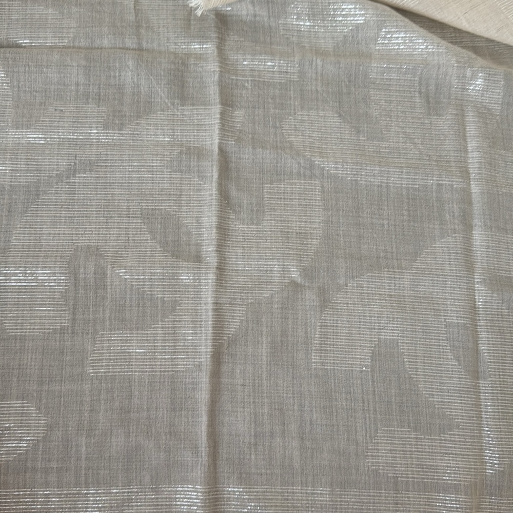 Authentic Chanel scarf - Picture 8 of 8